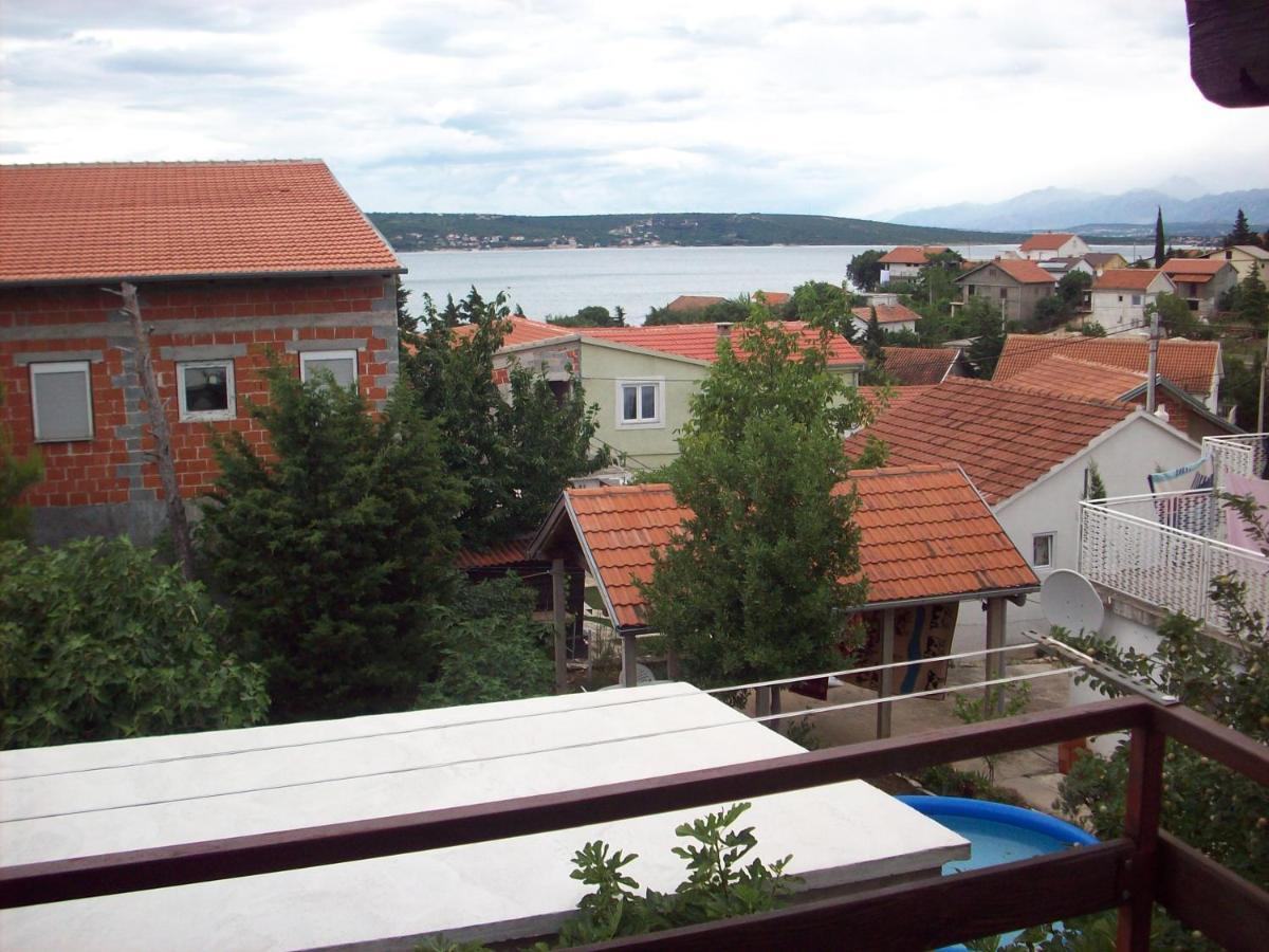 Apartments Mira Gornji Karin Exteriör bild